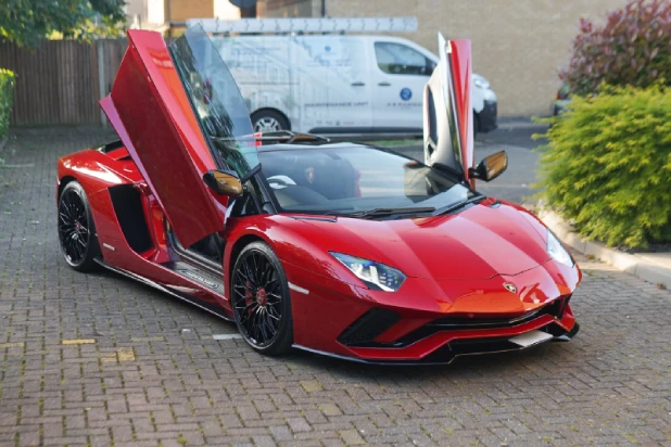 Lamborghini Aventador S Roadster