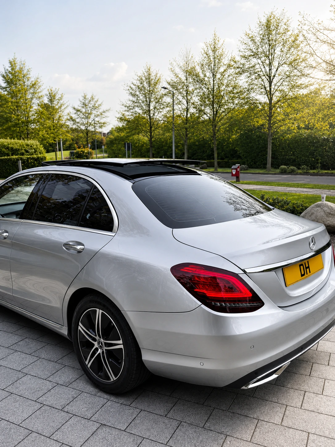 Mercedes-Benz C-Class Saloon